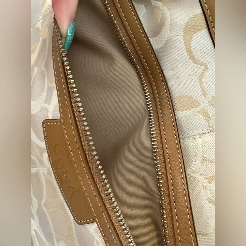 Coach this bag